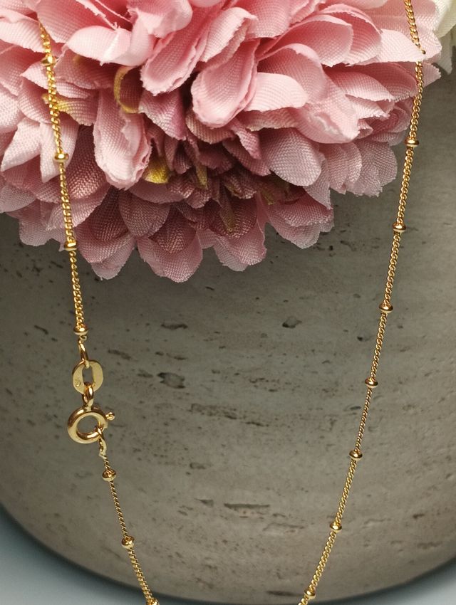 Cadena finita oro amarillo 18K.  37 cm