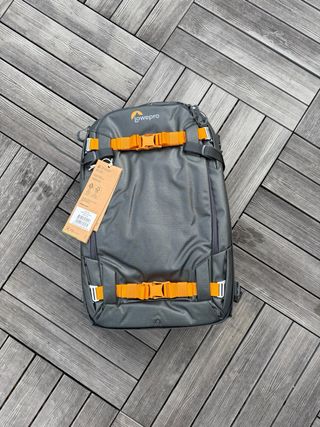 Mochila Lowepro Whistler 450 AW II