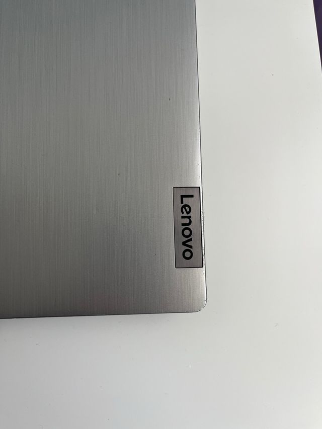 Ordenador portátil Lenovo