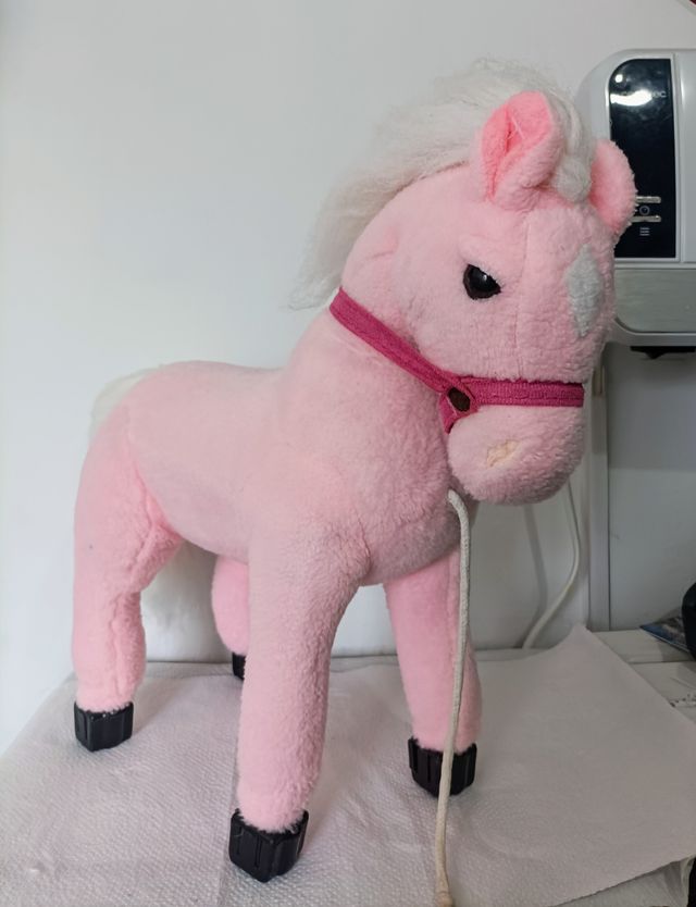 Caballito de peluche