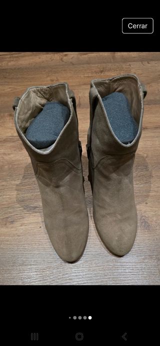 Botín Massimo Dutti con tacón de ante.