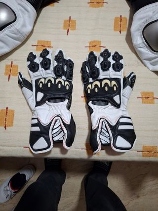 Mono moto,mono,guantes