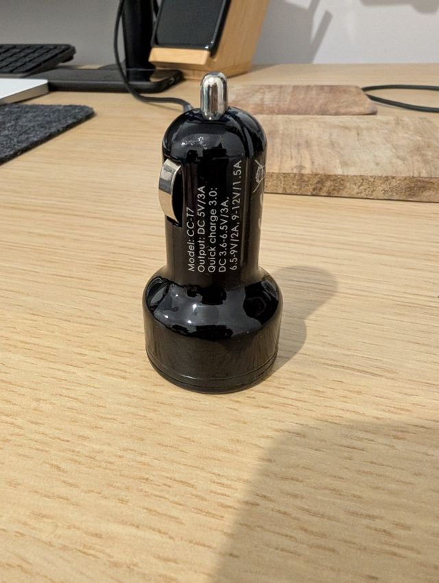 Cargador para el mechero del coche USB aukey CC-T7