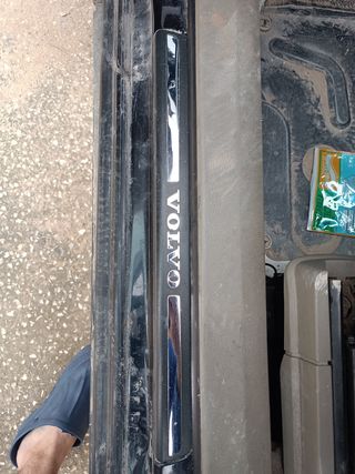 Umbral puerta VOLVO xc90 2005