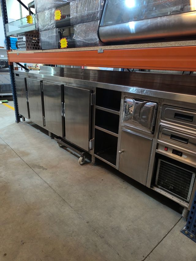 Mueble cafetero refrigerado