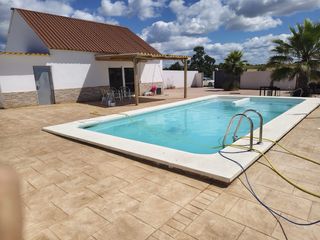 se alquila casa en trigueros