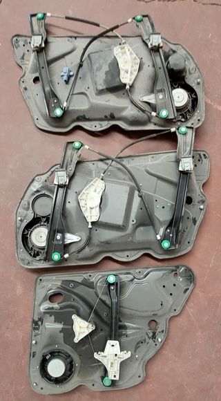 Elevalunas izquierda trasera Volkswagen Passat