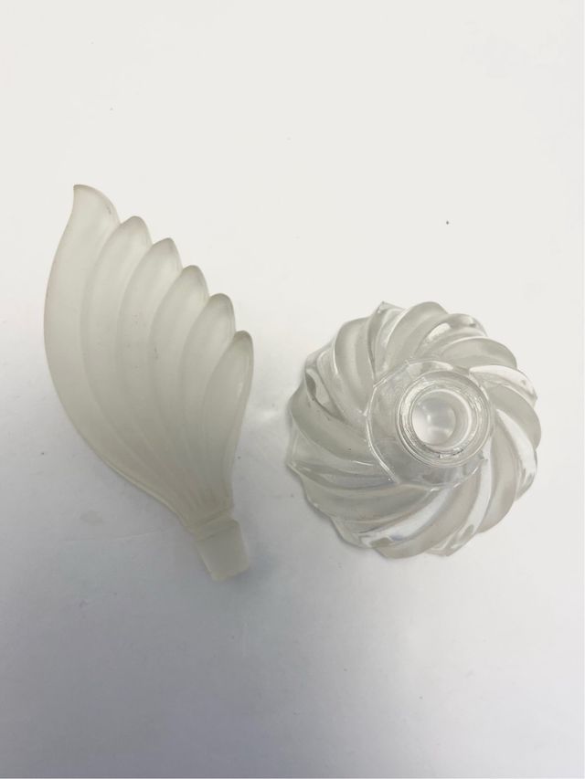 Perfumero vintage de cristal facetado