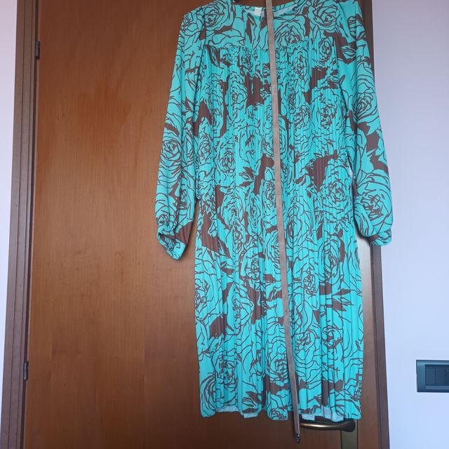 Abito donna,  veste da una 42 a 46