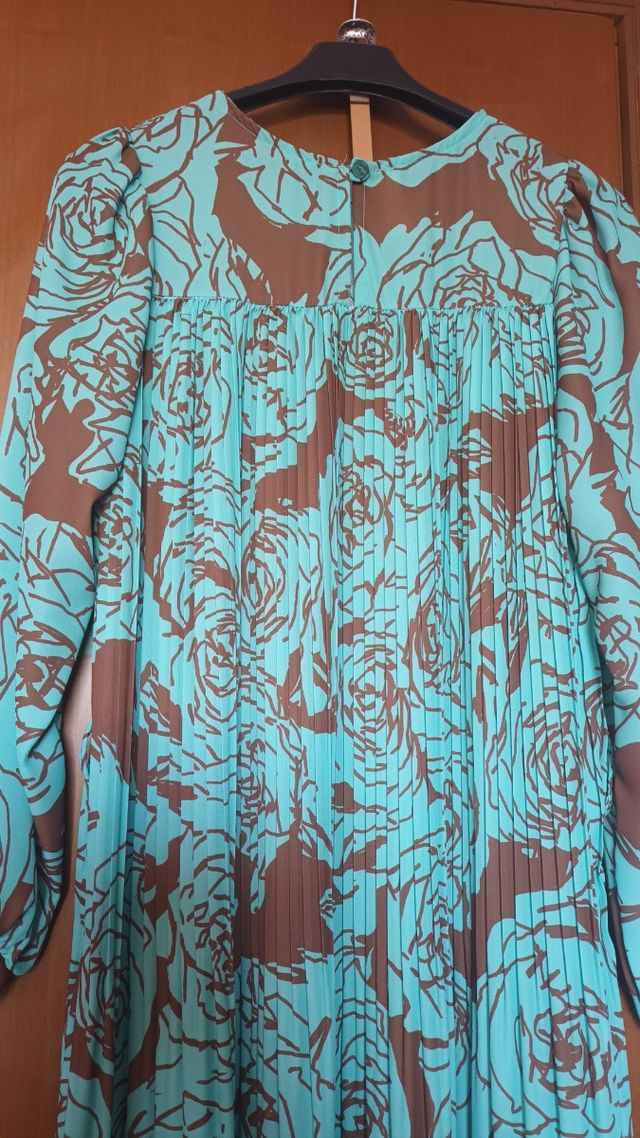 Abito donna,  veste da una 42 a 46