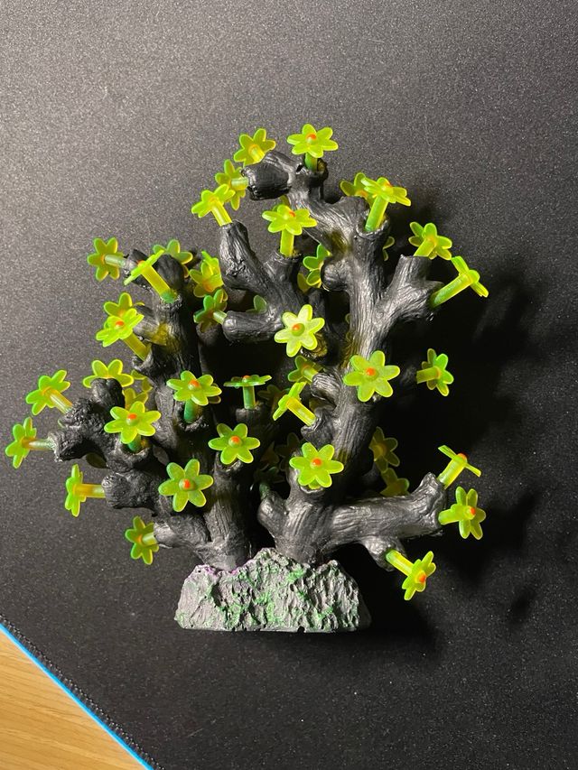 Planta artificial para acuario