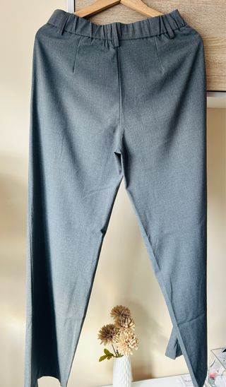 Pantalón Stradivarius 