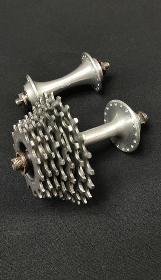 Bujes Zeus para ruedas bicicleta 