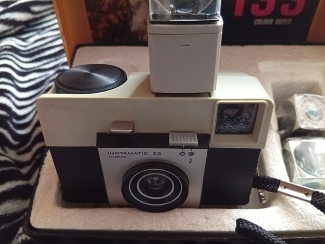 Kodak Instamatic 25