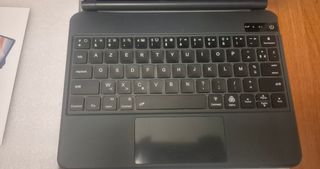 Teclado magnético  para ipad 10.9 y ipad pro 11