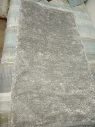 Alfombra gris