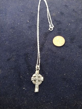 Cruz Celta de Plata Pura. con cadena.