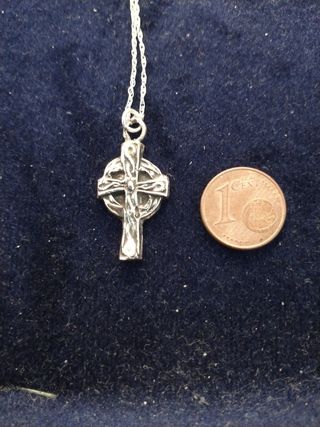 Cruz Celta de Plata Pura. con cadena.