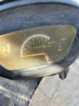 Vendo Ciclomotor 49cc  o cambio por algo