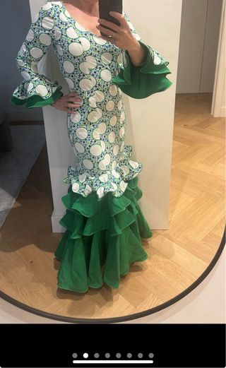 Traje de flamenca talla 38/40 .