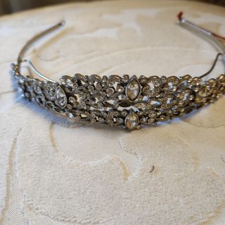 Tiara novias