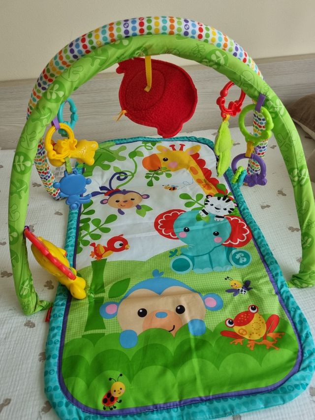 Gimnasio musical Fisher Price