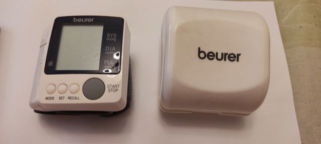 Tensiómetro de muñeca