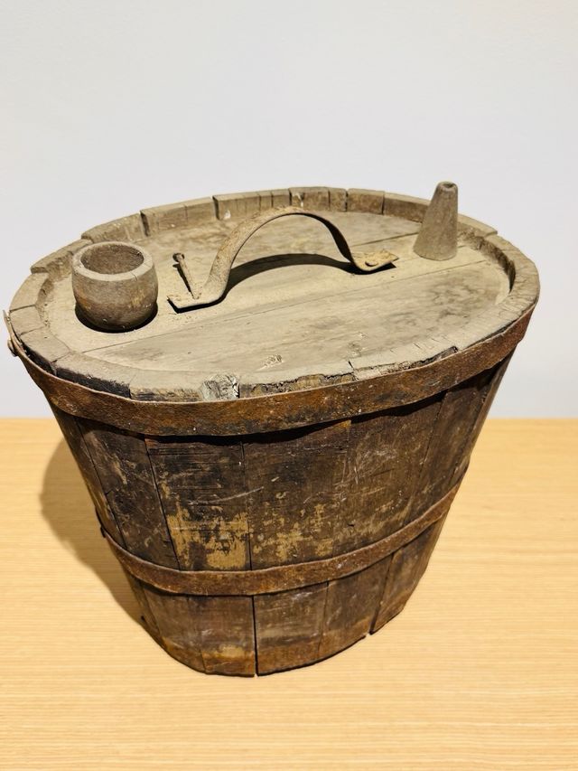 Antic cantir de vinya botijo decoració