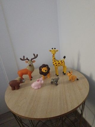 Figuras de animales muñecos