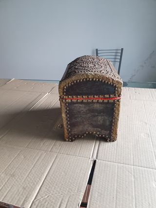 Se vende arcón antiguo