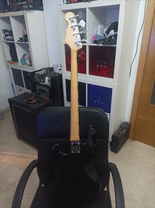 Caliber Jazz bass Mex