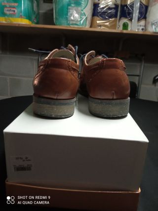 Scarpe da uomo tipo derby