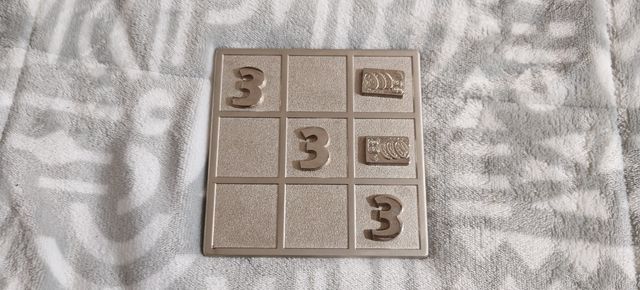 Damas y 3 en raya Caja Madrid