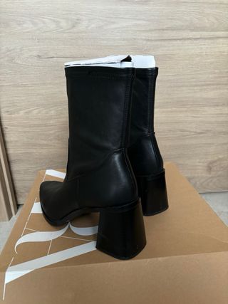 Botines tacón zara