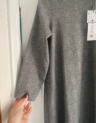 Vestido con etiqueta 