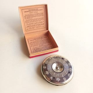 Antiga 1920's Harmónica Circular "The Master Key"