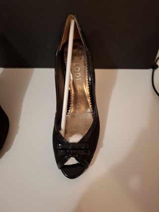 Zapatos fiesta negros piel