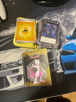 Lotto carte Pokémon e Yu Gi Oh