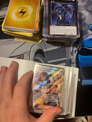 Lotto carte Pokémon e Yu Gi Oh