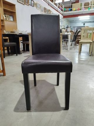 SILLA TAPIZADA EFECTO PIEL