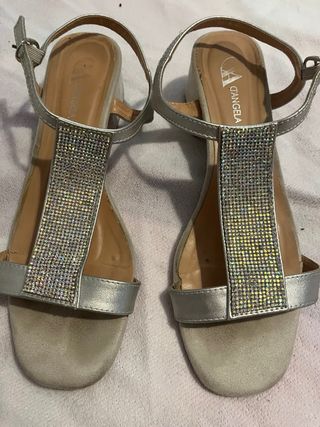Sandalias tacon bajo talla 39