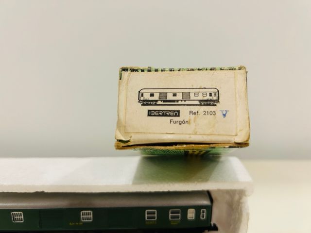 Ibertren furgon Escala N