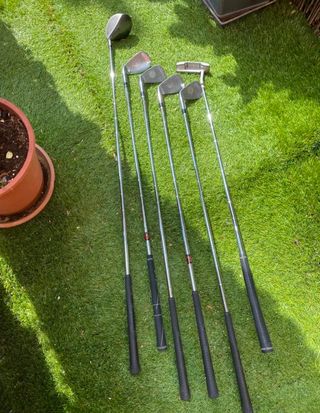 Bolsa de Golf INESIS y 10 palos Golf 