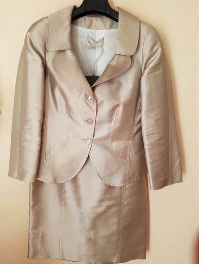 Traje Purificacion Garcia