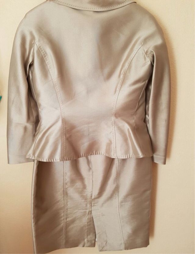 Traje Purificacion Garcia