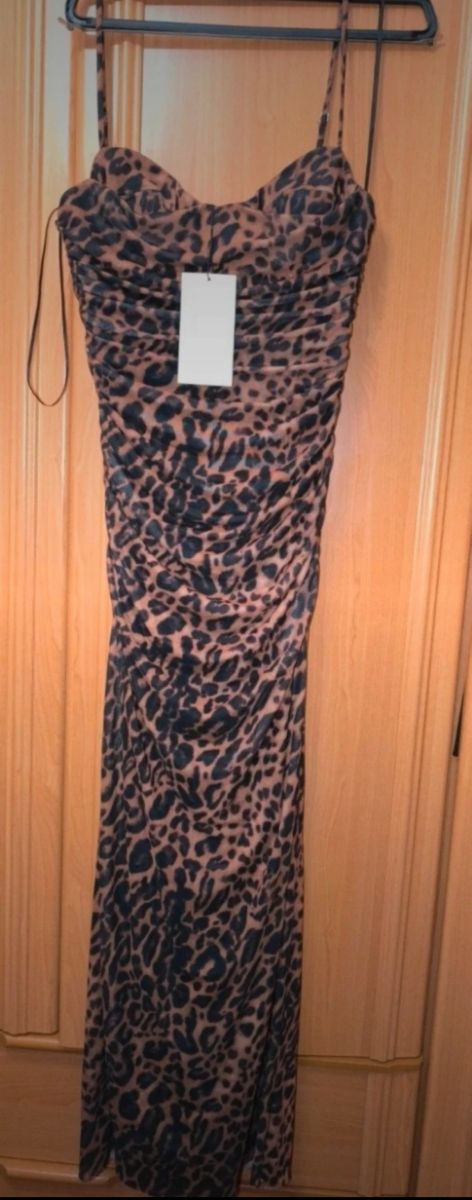 Vestido animal print de Zara