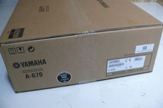 Amplificador integrado Yamaha A670