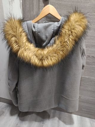 Abrigo gris Zara