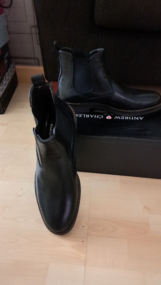 Stivaletti neri da uomo