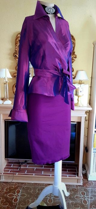 Falda para cóctel por la rodilla